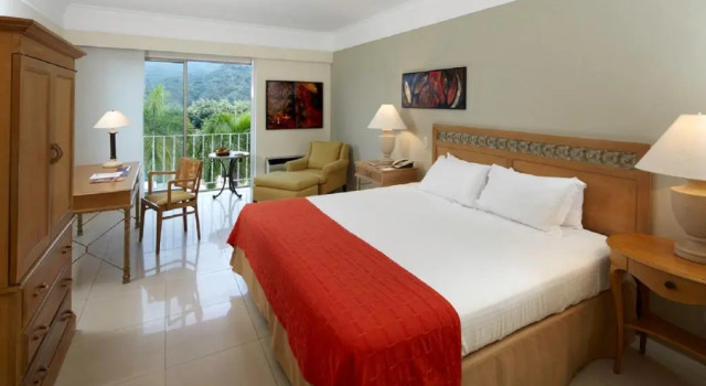 Двухместный номер Deluxe Hotel Estelar Altamira
