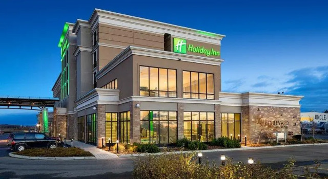 Одноместный люкс c 1 комнатой Holiday Inn Hotel & Suites Red Deer by IHG