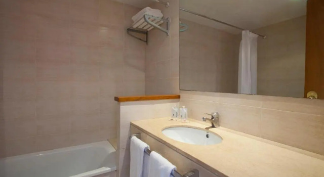 Семейный номер Standard с балконом RVHotels Mar de Tossa