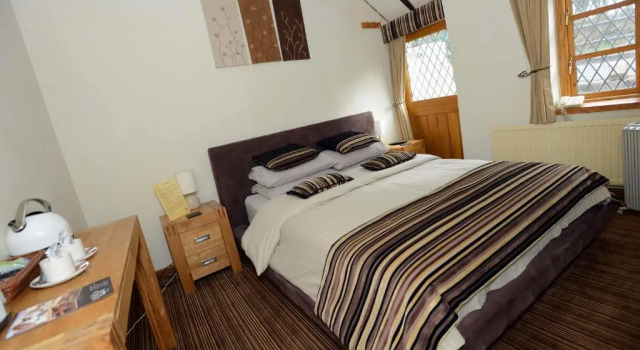 Ye Olde Punchbowl Country Inn & Gardens, Buchen Sie Hotel Bridgnorth Shropshire