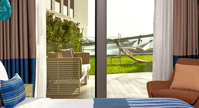 Люкс Diplomatic Crowne Plaza Florya Istanbul by IHG