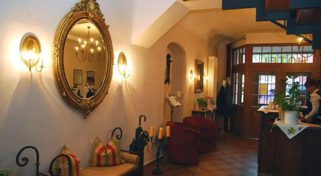 Hotel Adler & Eiscafe Aquila, Book Hotel Hoteller i Rudolstadt med parkering, Parkering