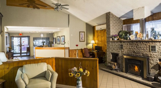 Hotel Bromont, Buchen Sie Hotel SPA-Hotels in Bromont, SPA