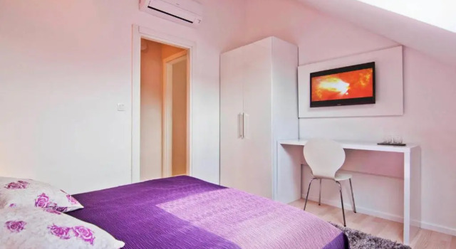 Laura Lux Suites