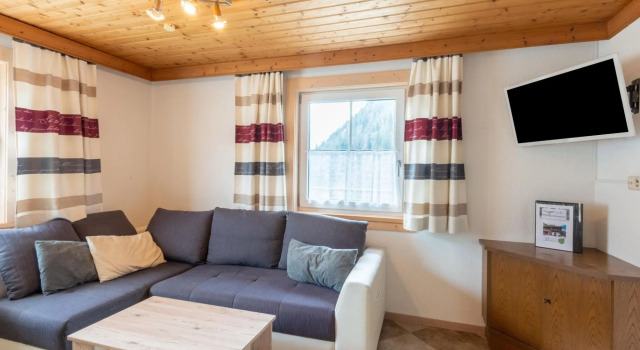 Romantic apartment in Bramberg with garden, Rezervovat Apartmán Bramberg am Wildkogel Wildkogel Arena