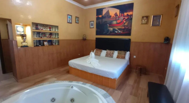 Полулюкс Hostal Avenida Andalucia