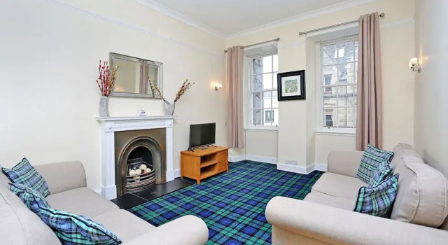World's End Historic 2 bed Royal Mile, Забронировать Отель Эдинбург Midlothian, рядом с Национальный музей Шотландии