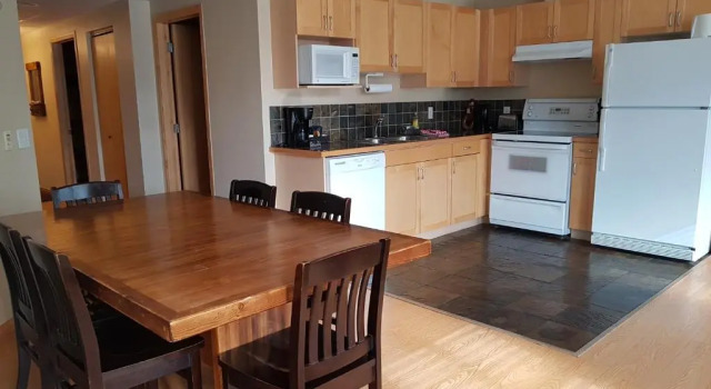 Suite 3 camere Sunset Resorts Canmore and Spa
