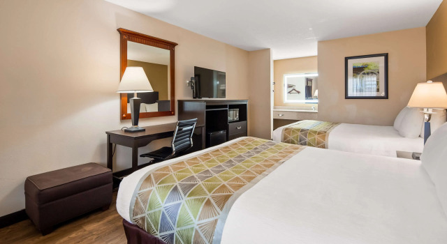 Четырёхместный номер Standard Best Western Murfreesboro