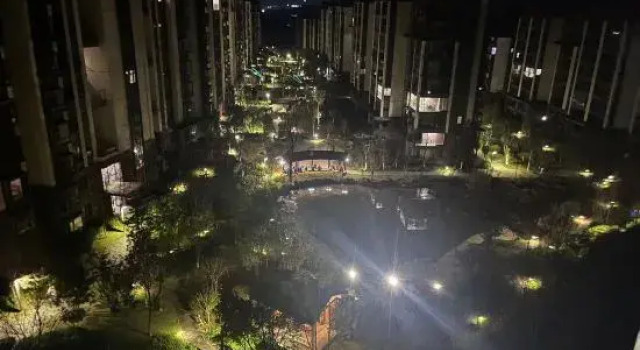Lili Residence, Rezerwuj Hotel Hotele w Baoshan z parkingiem, Parking