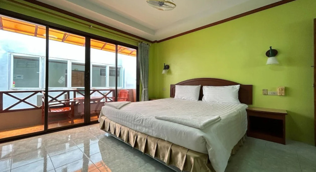 Двухместный номер Standard с балконом Me Mee Place & Tour Krabi