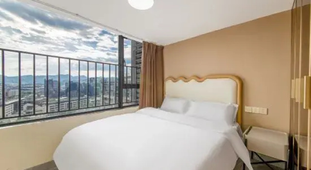 Люкс Luxury Boju Hotel Apartment (Zhuhai North Station Branch)