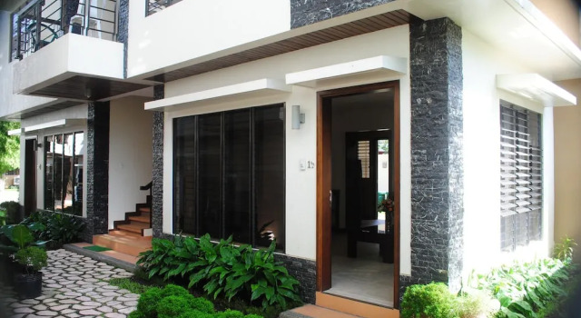 Hassaram Courtyard
