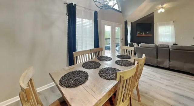 Hilltop Hideaway by Jackson Mountain Rentals