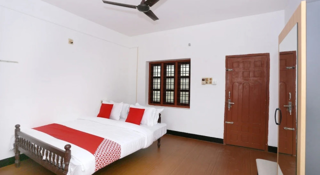SPOT ON 45302 Kaveri Tourist Home