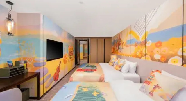 Семейный люкс Zhong Wei Yuxi Hongta Hotel	