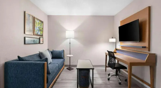 Люкс Country Inn & Suites by Radisson, Near The National Sports Center, Coon Rapids, MN