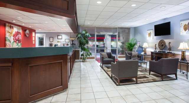 Ramada by Wyndham & Suites Warner Robins, Boek Hotel SPA-hotels in Georgia, SPA