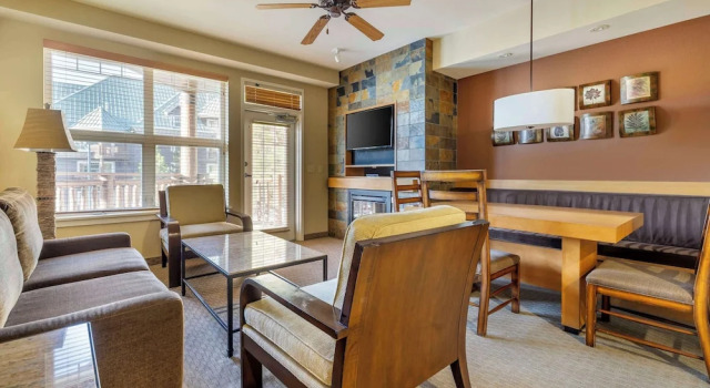 Двухместный люкс Deluxe c 1 комнатой Hilton Vacation Club Lake Tahoe Resort South
