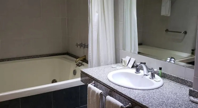 Номер Classic Howard Johnson by Wyndham San Pedro