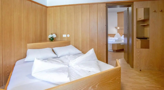 Апартаменты с 2 комнатами Apartm. & BB Ferienidylle Gstrein