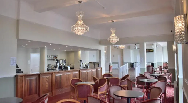 The Babbacombe Hotel, Забронировать Отель Отели Торки с парковкой, рядом с Babbacombe Beach, Парковка