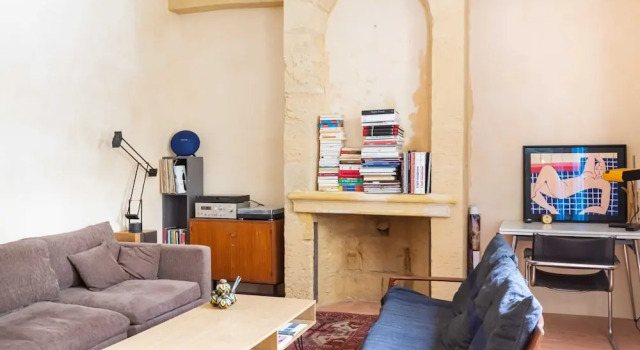 Retro apartment with garden by GuestReady, Забронировать Апартаменты/квартира Бордо Жиронда, рядом с Церковь Нотр-Дам