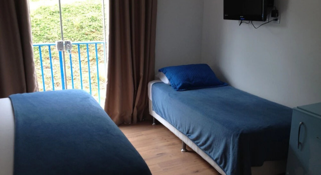 Трёхместный номер Comfort c 1 комнатой с балконом The Hyperion Boutique Hotel
