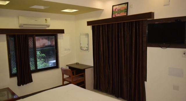 Номер Standard Hotel Opera Inn near Central Bus Stand