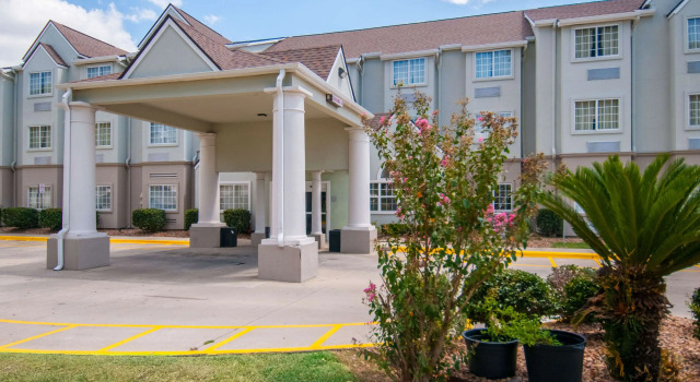 Microtel Inn & Suites by Wyndham Scott/Lafayette