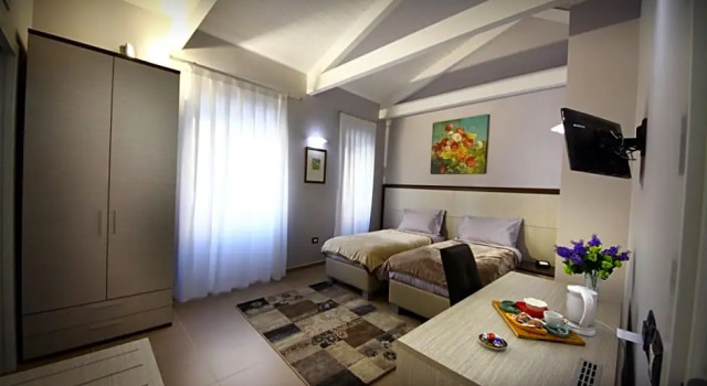 La Corte Del Eeco, Varaa Hotelli Crotone Calabria