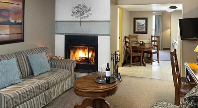 Четырёхместный полулюкс Maligne Lodge