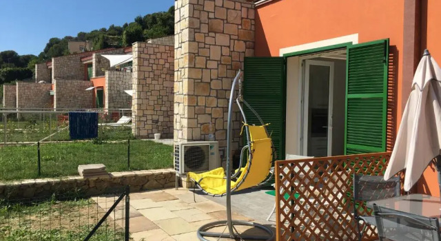 Апартаменты La Casa del Mare : cozy apartment with seaview and garden