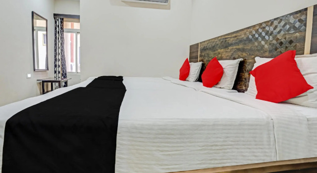 CAPITAL O75502 Hotel Asian International