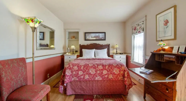 After Eight Bed and Breakfast, Prenota Hotel Gordonville Lancaster