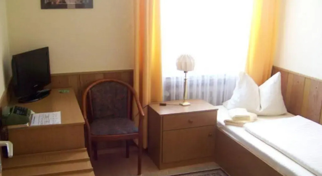 Hotel Grüner Sand, Забронировать Отель Бад-Зальцуфлен Teutoburg Forest
