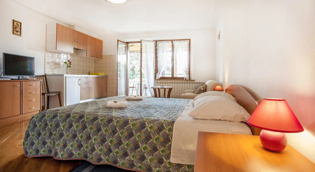 Apartments Cademia, Забронировать Апартаменты/квартира Ровинь Rovinj Riviera, рядом с Пристань для яхт Ровиня