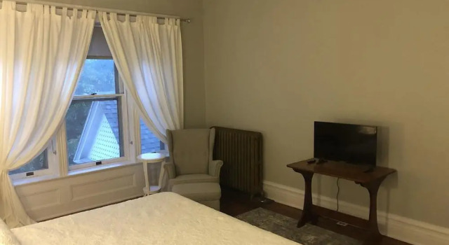 Hatch House Bed & Breakfast, Book Hotel Hoteller i The Poconos med pool, Swimmingpool