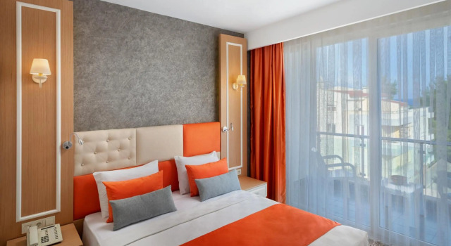 Golden Orange Hotel