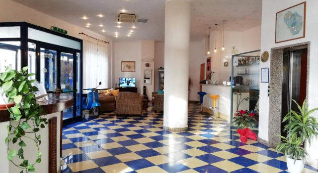 Номер Superior Blue Moon Hotel