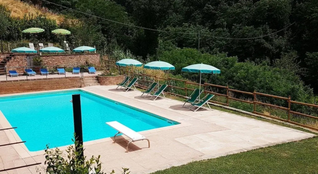 Spacious Cottage in Palaia With Private Pool