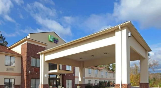 Двухместный люкс Holiday Inn Express Hotel & Suites Camden by IHG