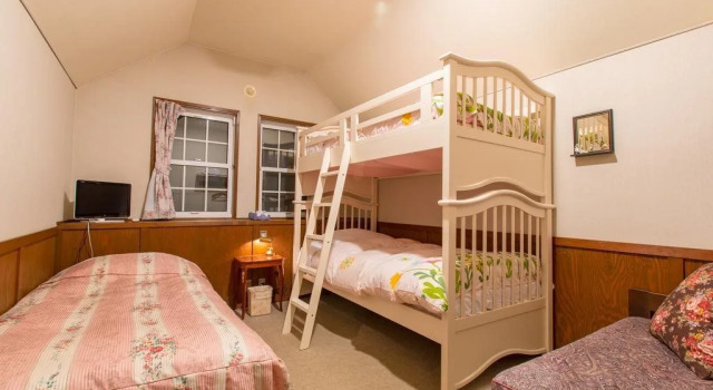 Annie Hills, Buchen Sie Hotel Tateshina 