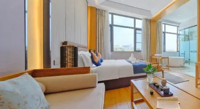 Люкс Qujing Biaocan Yuelai Chinese Garden Resort Hotel (Wanda Bund)