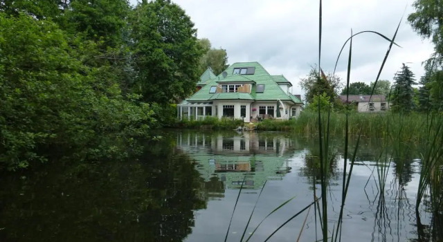 Апартаменты Moderne Maisonette-Wohnung am Karpfenteich; modern Apartment with view of the carp pond