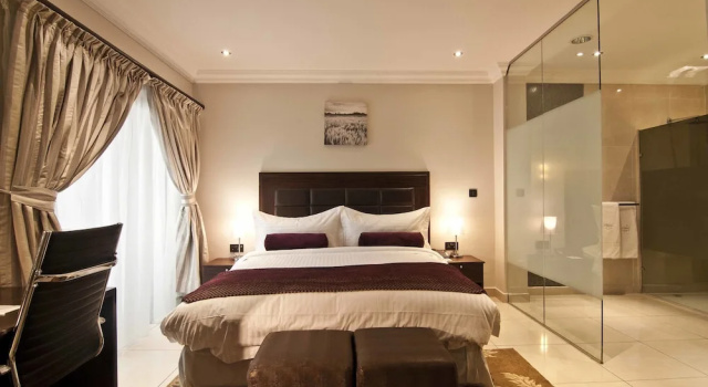 Номер Superior с балконом L'eola Suites