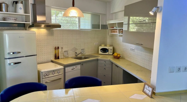 Апартаменты Stunning View Seaside 1-bed Apartment in Saronida