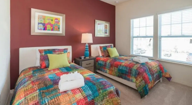 8978 Shine Dr, Buchen Sie Hotel Hotels in Four Corners mit Pool, Schwimmbad