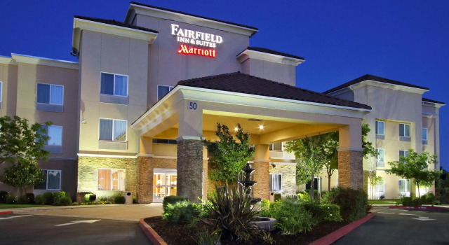 Fairfield Inn & Suites by Marriott Fresno Clovis, Book Hotel Fresno Californien