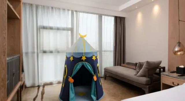 Люкс Wuxi Nanchang Street Madison Hotel